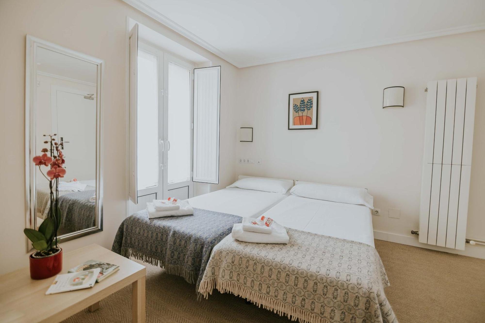 Hotel Arrope Haro Eksteriør bilde