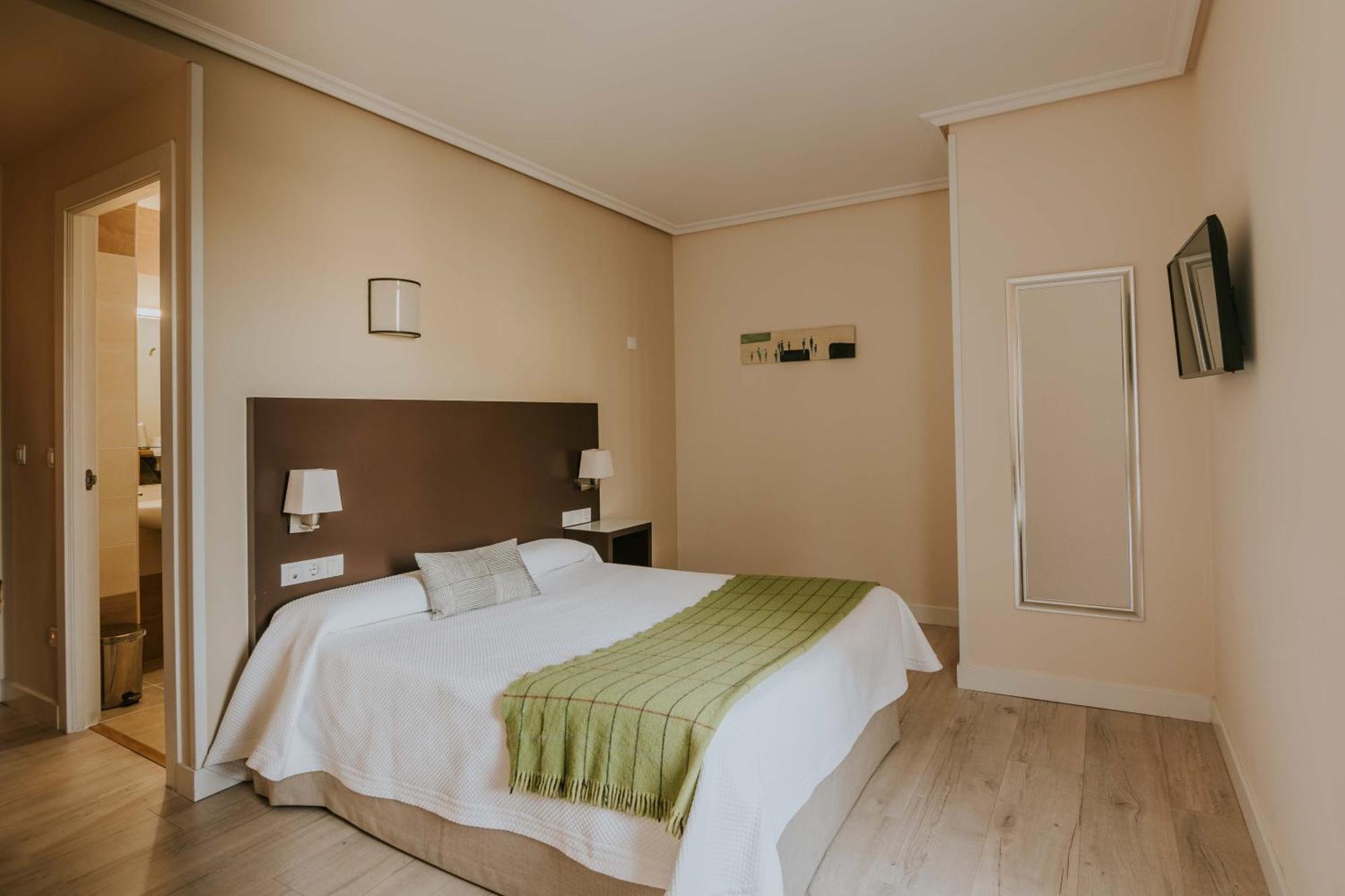 Hotel Arrope Haro Eksteriør bilde