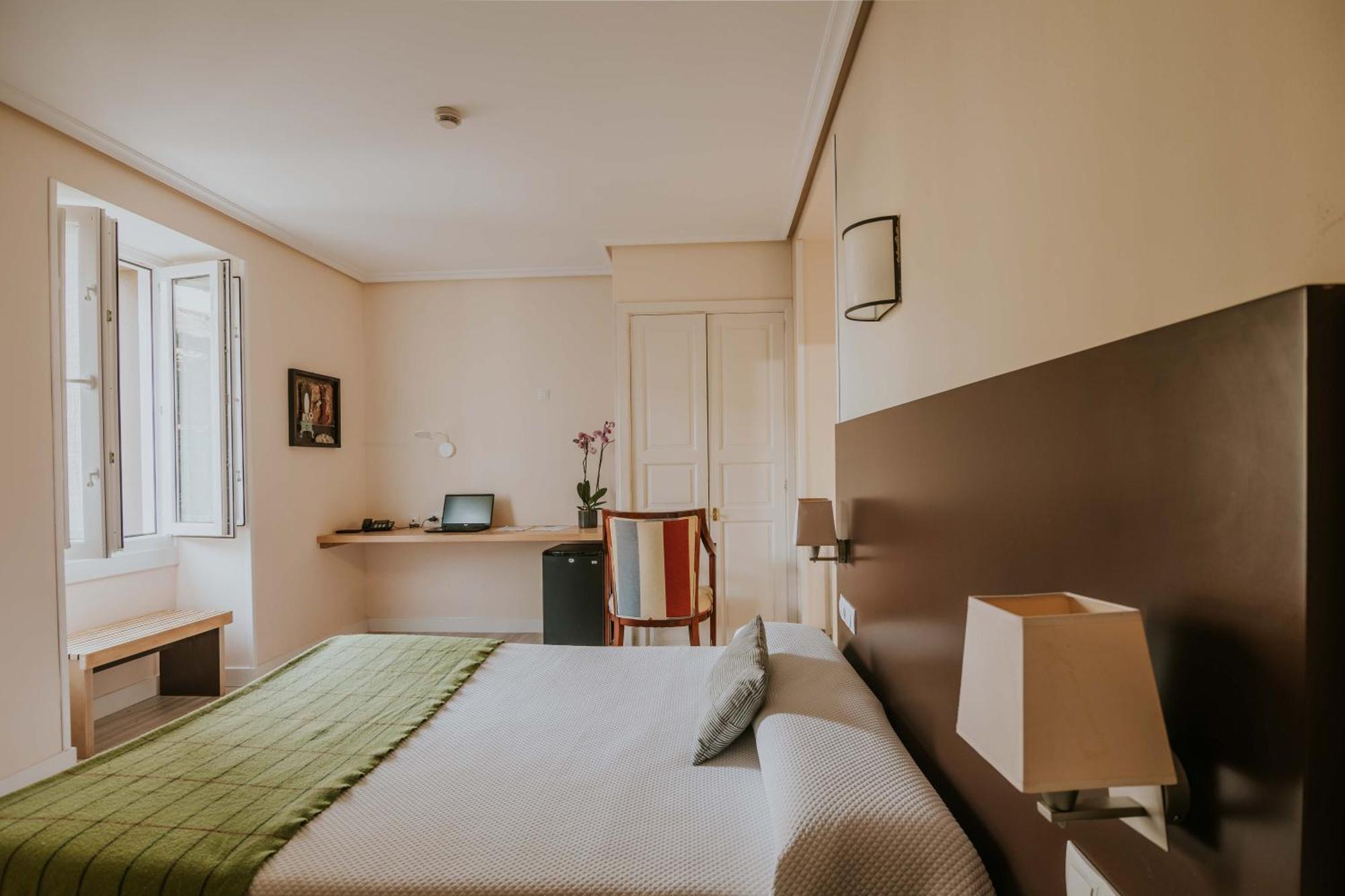 Hotel Arrope Haro Eksteriør bilde